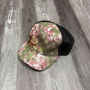 Gucci Floral Pink and Black Men's Hat